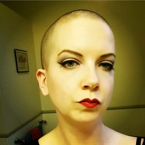 Meet your Posher, Laurel